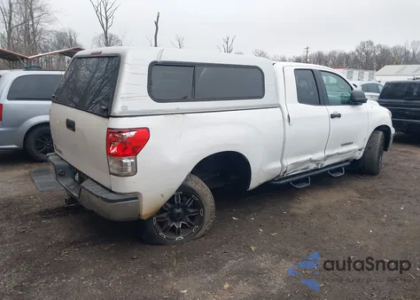 2012 Toyota Tundra Grade 4.6L V8 z USA, uszkodzony, nr VIN 5TFRM5F19CX040694